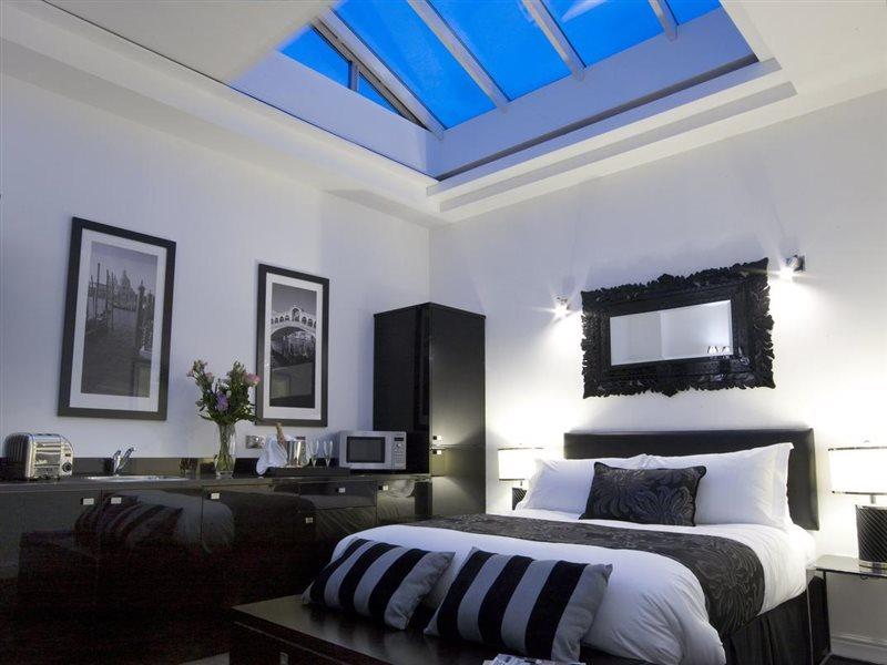 Strozzi Palace Suites By Mansley チェルトナム エクステリア 写真