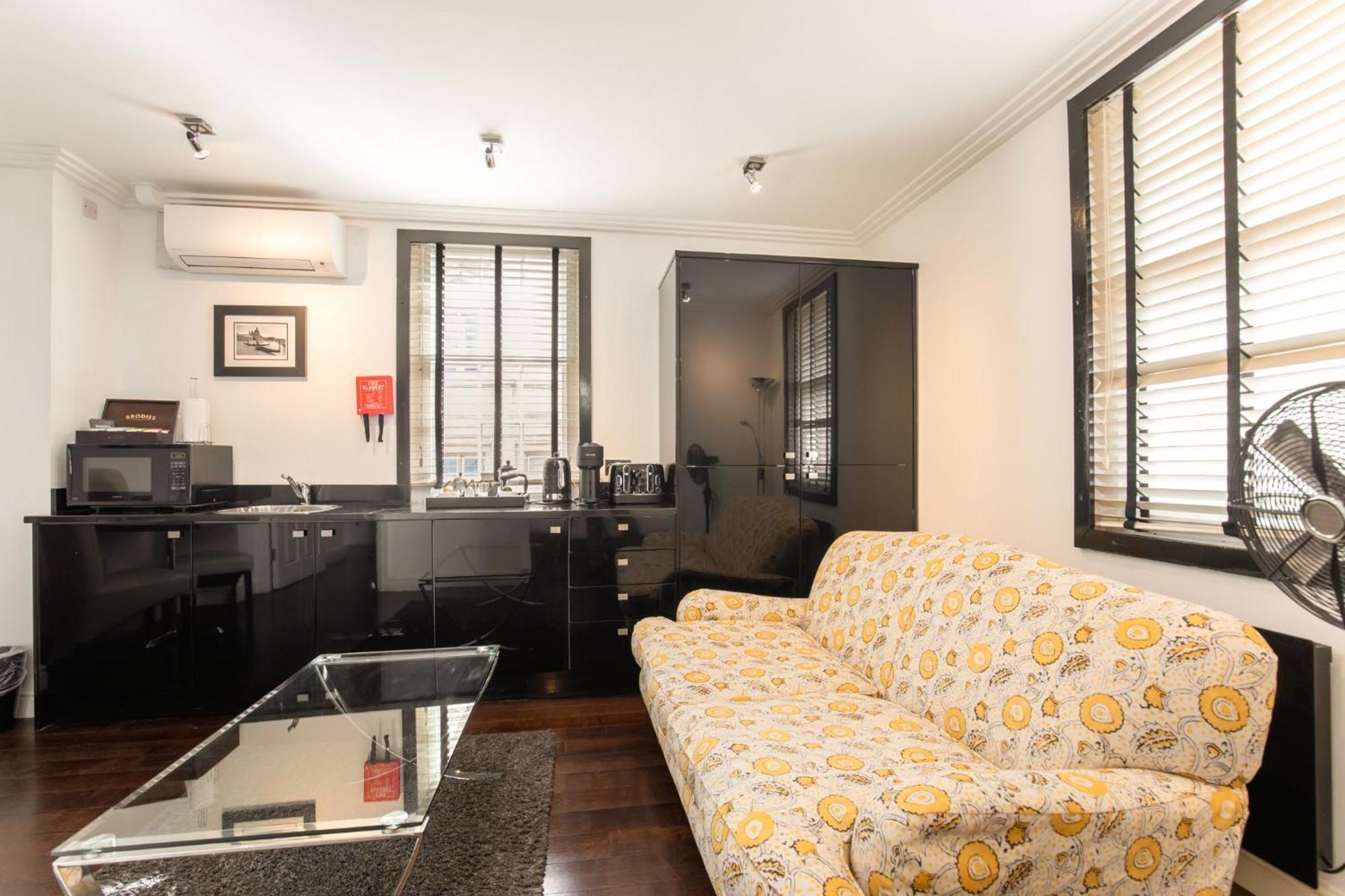 Strozzi Palace Suites By Mansley チェルトナム エクステリア 写真
