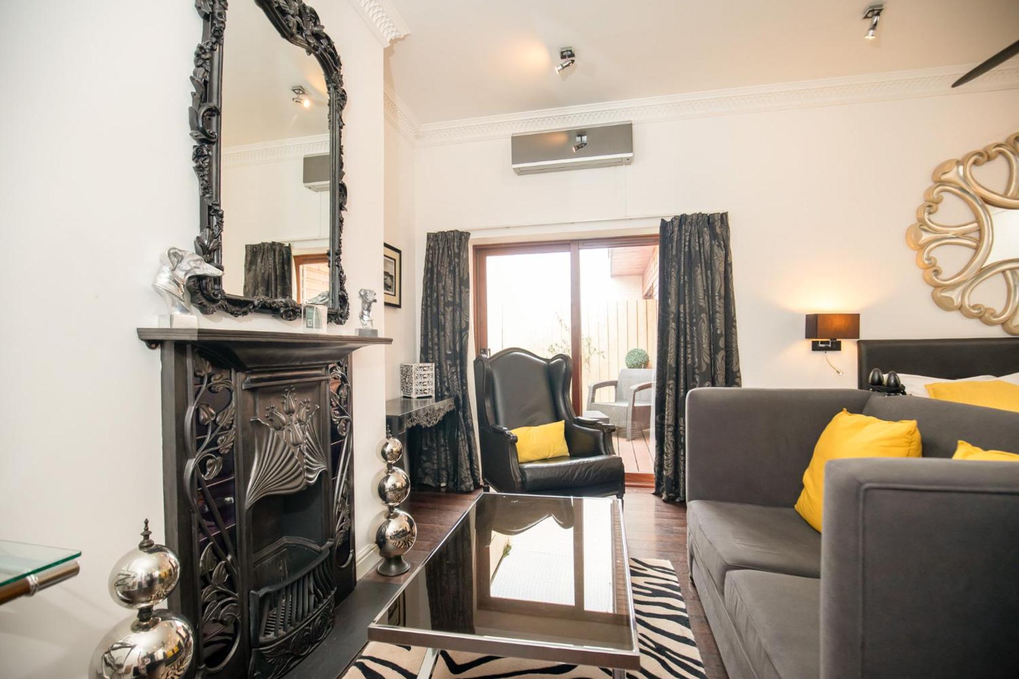 Strozzi Palace Suites By Mansley チェルトナム エクステリア 写真