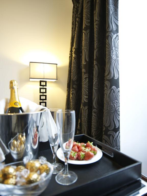 Strozzi Palace Suites By Mansley チェルトナム エクステリア 写真